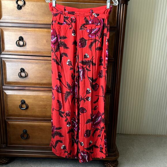 Ettitwa Anthropologie Margo Red Floral Wide leg Flowy Pants Trousers Size 8 - Picture 4 of 9